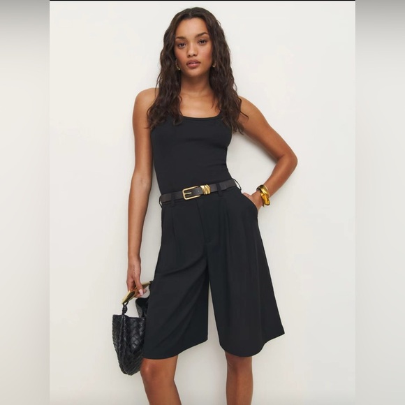 New Reformation Drew Low Rise Short - Picture 2 of 11